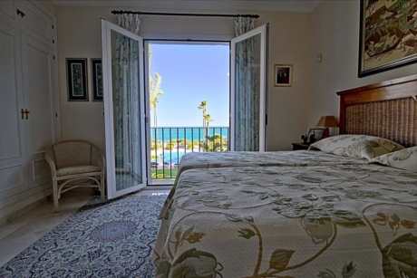 appartement estepona costa del sol view from bedroom